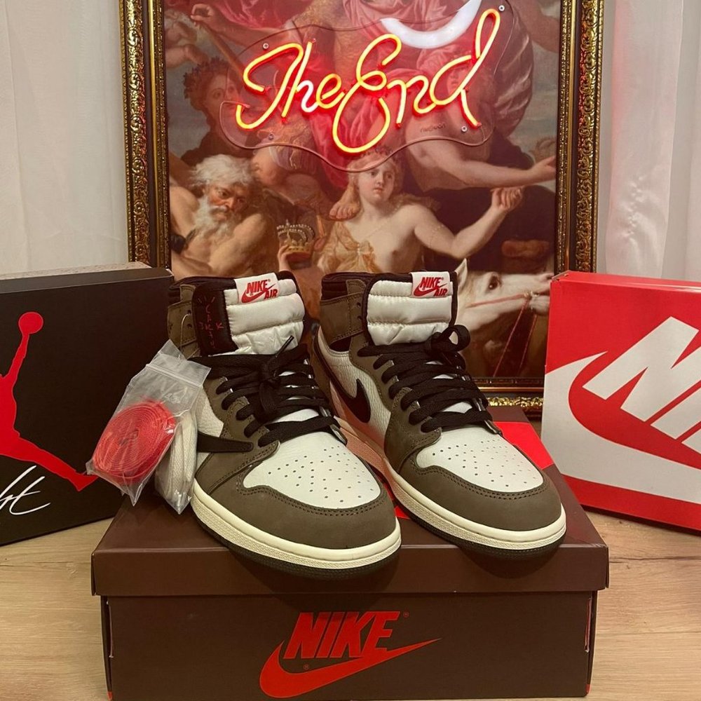 Retro 1 Travis Scott High